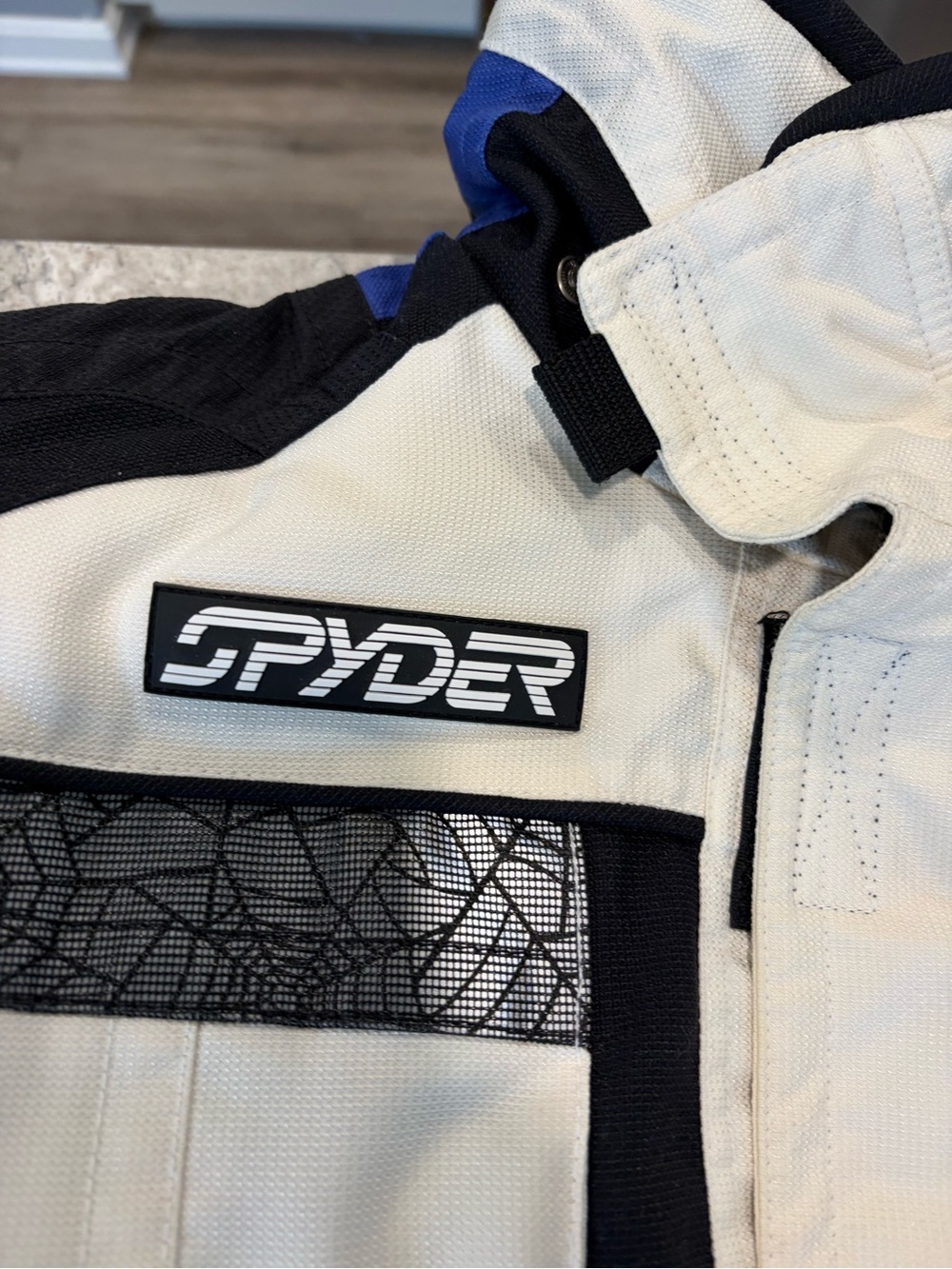 Spyder White Black Ski Jacket with Blue Trim - Picture 9 of 11